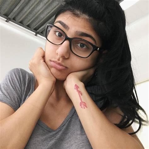 mia khalifa hot photo|Mia Khalifa Pictures